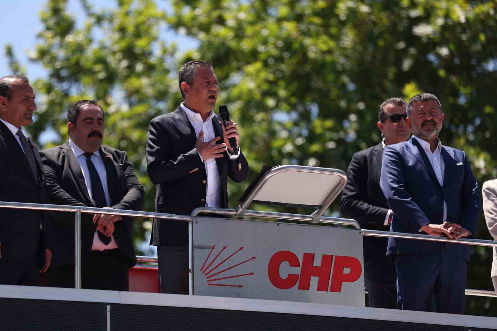 CHP Lideri Özel: 