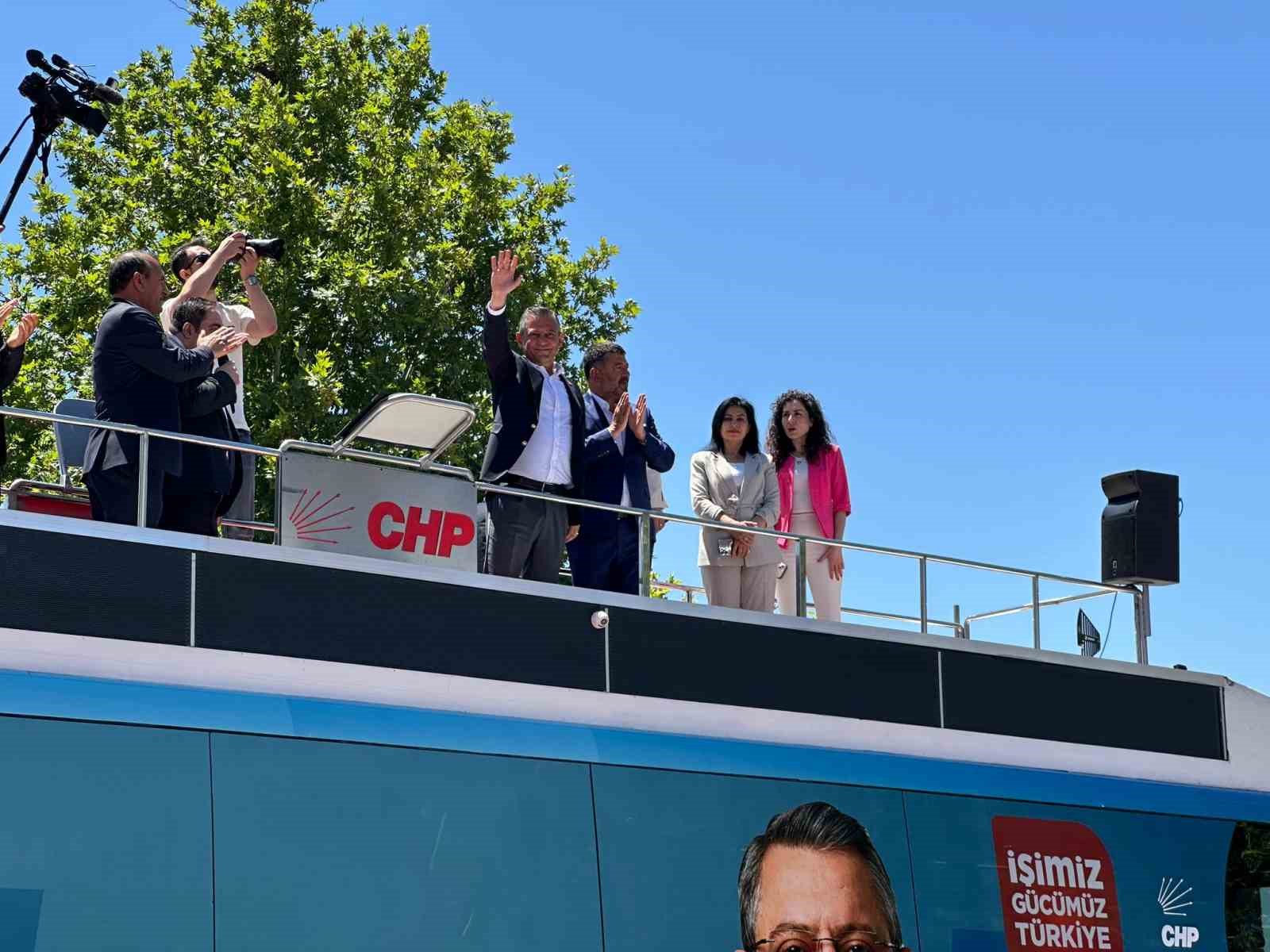 CHP Lideri Özel: 