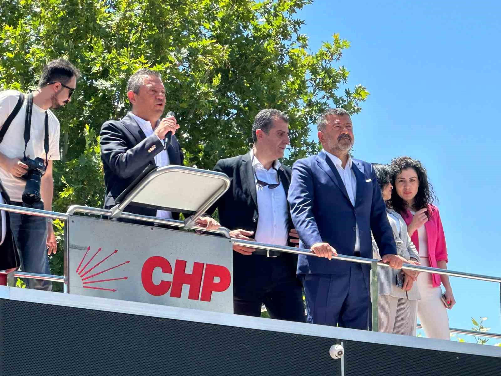 CHP Lideri Özel: 