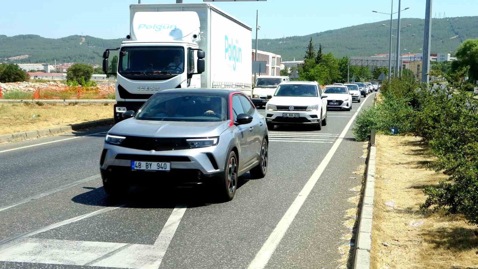 Bayram tatili bitti, dönüş telaşı başladı
