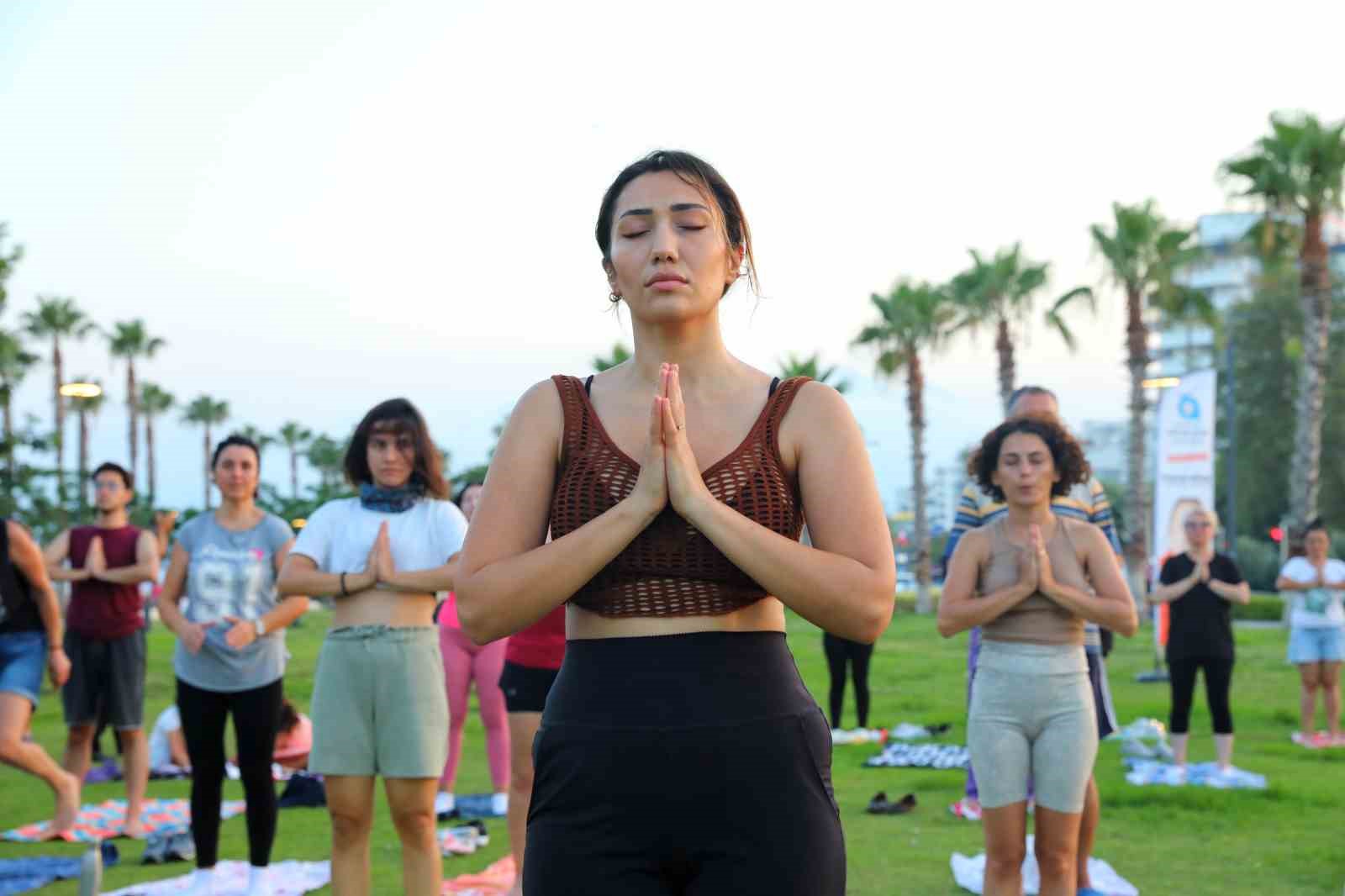 Antalya Büyükşehir’den Dünya Yoga Günü’ne özel etkinlik
