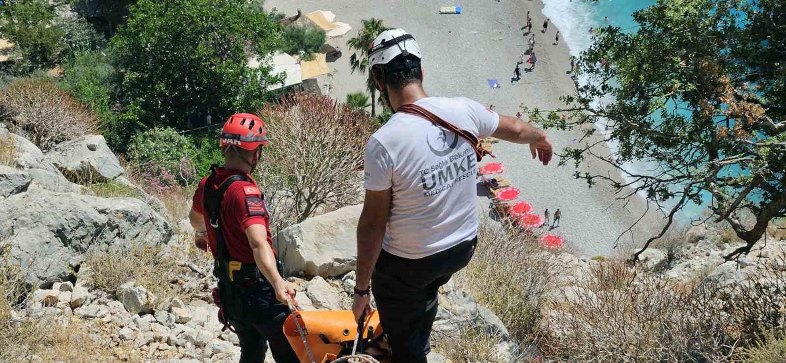 Kelebekler Vadisinden düşen vatandaş yaşamını yitirdi
