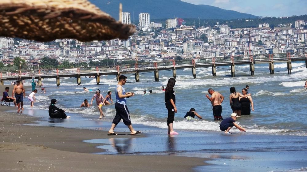 Samsun’un iki günlük serinleme bilançosu: 11 boğulma tehlikesi, 1 kayıp
