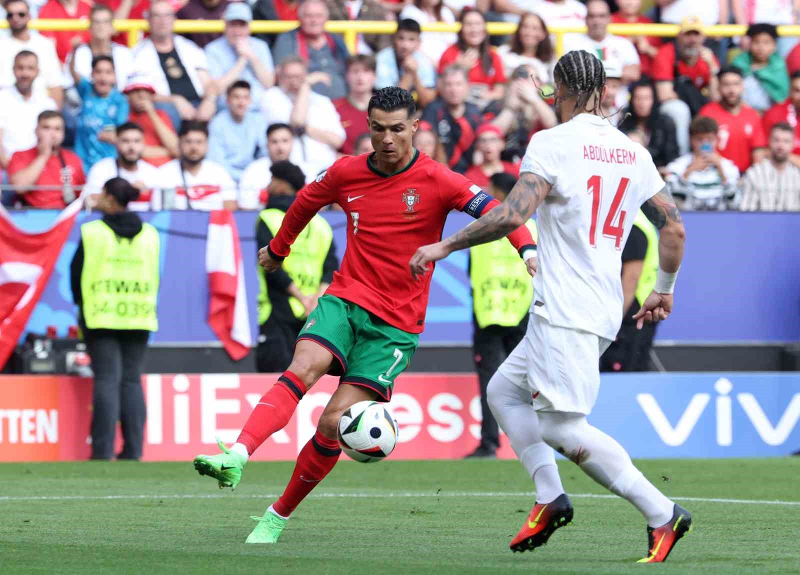 EURO 2024: Türkiye: 0 - Portekiz: 2 (İlk yarı)
