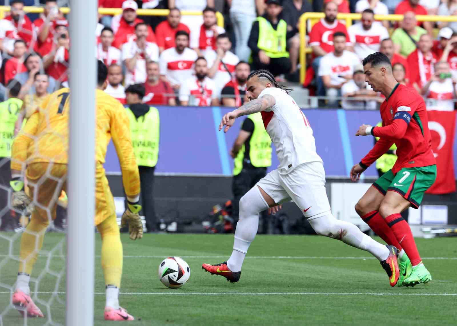 EURO 2024: Türkiye: 0 - Portekiz: 2 (İlk yarı)
