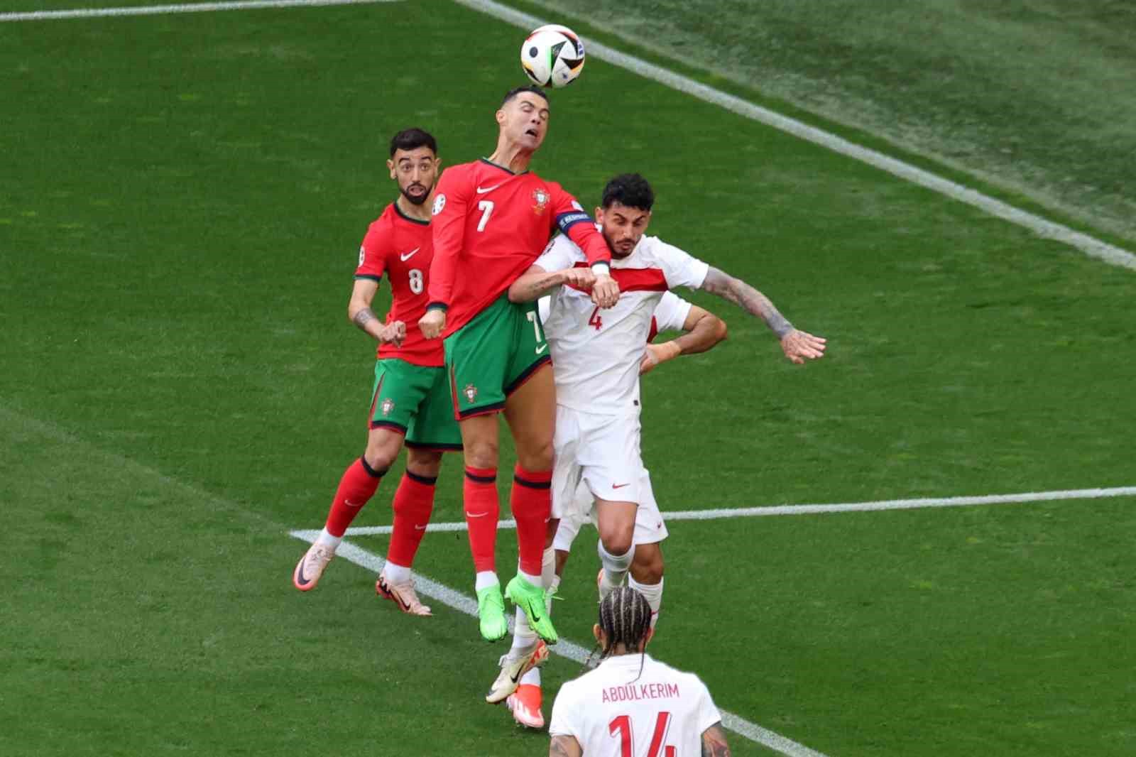 EURO 2024: Türkiye: 0 - Portekiz: 2 (İlk yarı)
