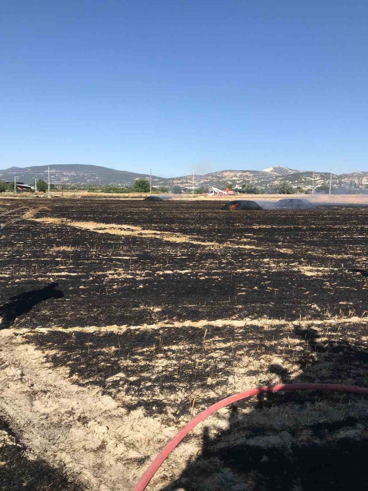 Burdur’da yarım saat içerisinde çıkan 5 yangında 60 dekar arazi yandı
