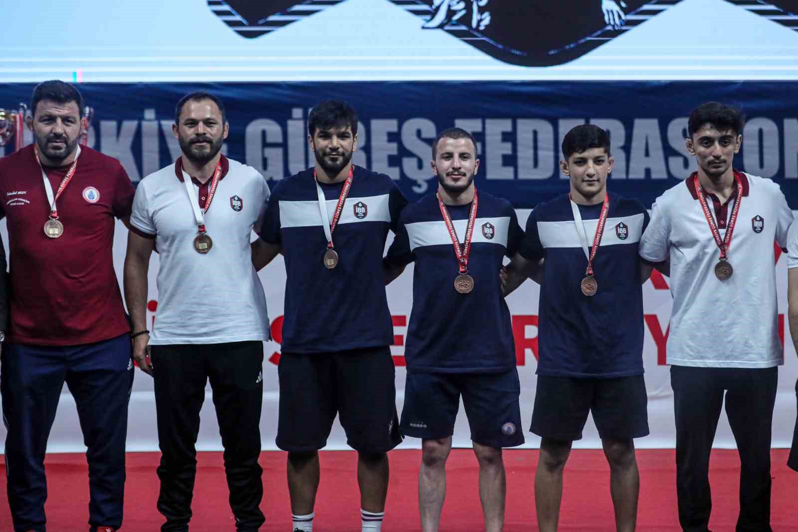 Süper Lig Serbest Güreş Final Four müsabakalarında şampiyon ASKİ
