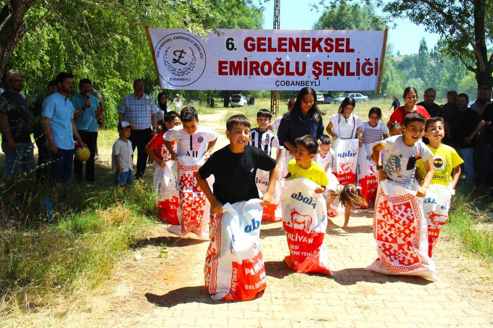 Kahramanmaraş’ta gelenek ve görenekleri çocuklara aktarmak adına şenlik düzenlendi
