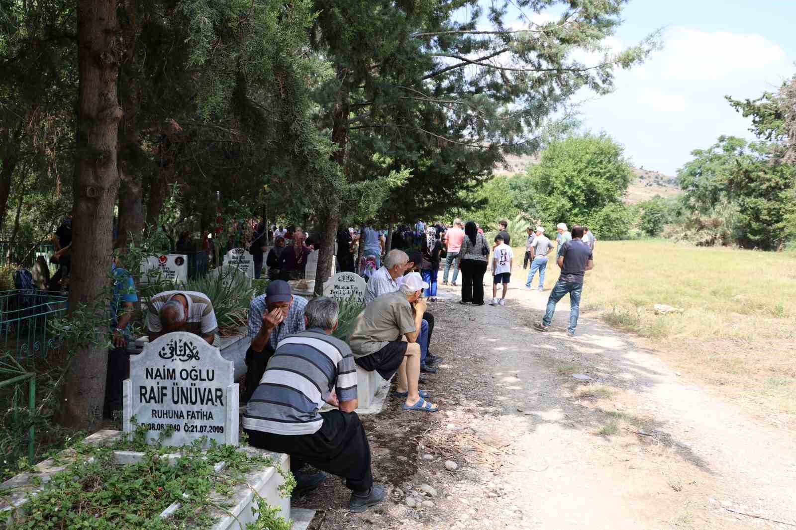 Polis memuru Kozan’da son yolculuğuna uğurlandı
