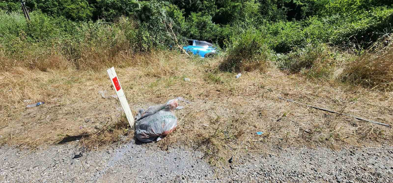 Yalova’da karşı şeritten gelen 2 araca çarpan motosiklet sürücüsü yaralandı
