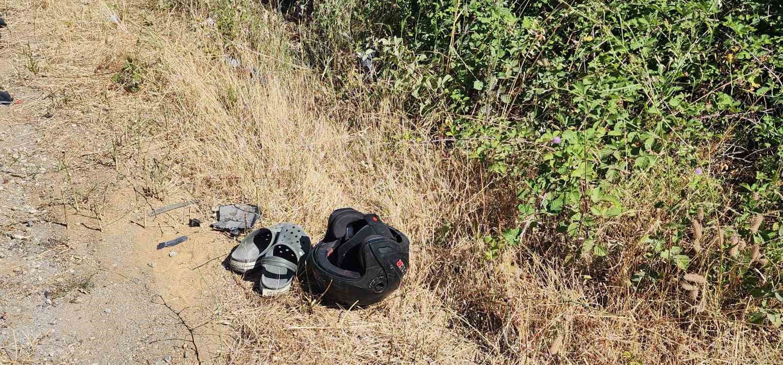 Yalova’da karşı şeritten gelen 2 araca çarpan motosiklet sürücüsü yaralandı
