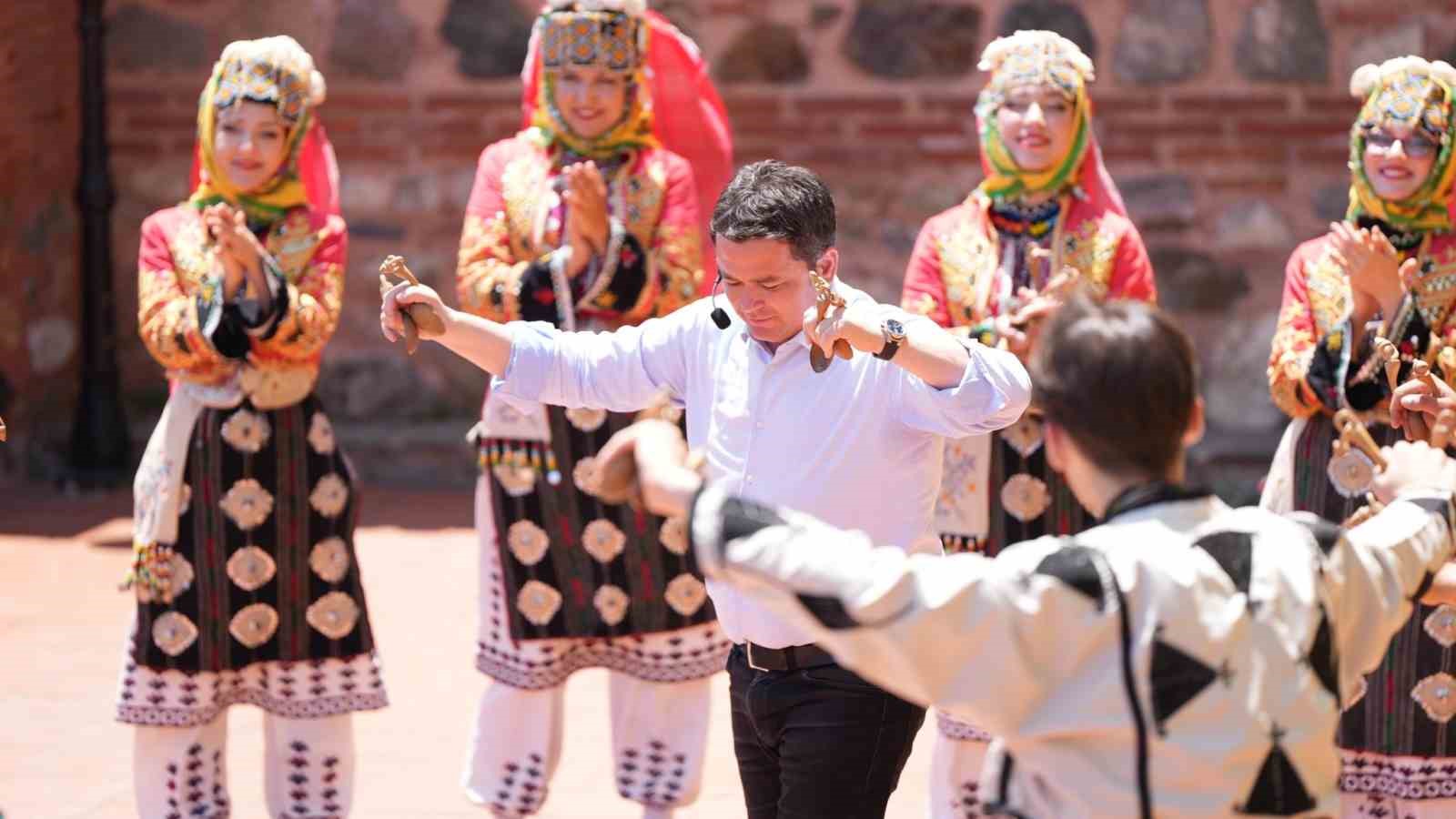 Başkan Aydın, Osmangazi’ye değer katacak projelerini tüm Türkiye’ye anlattı
