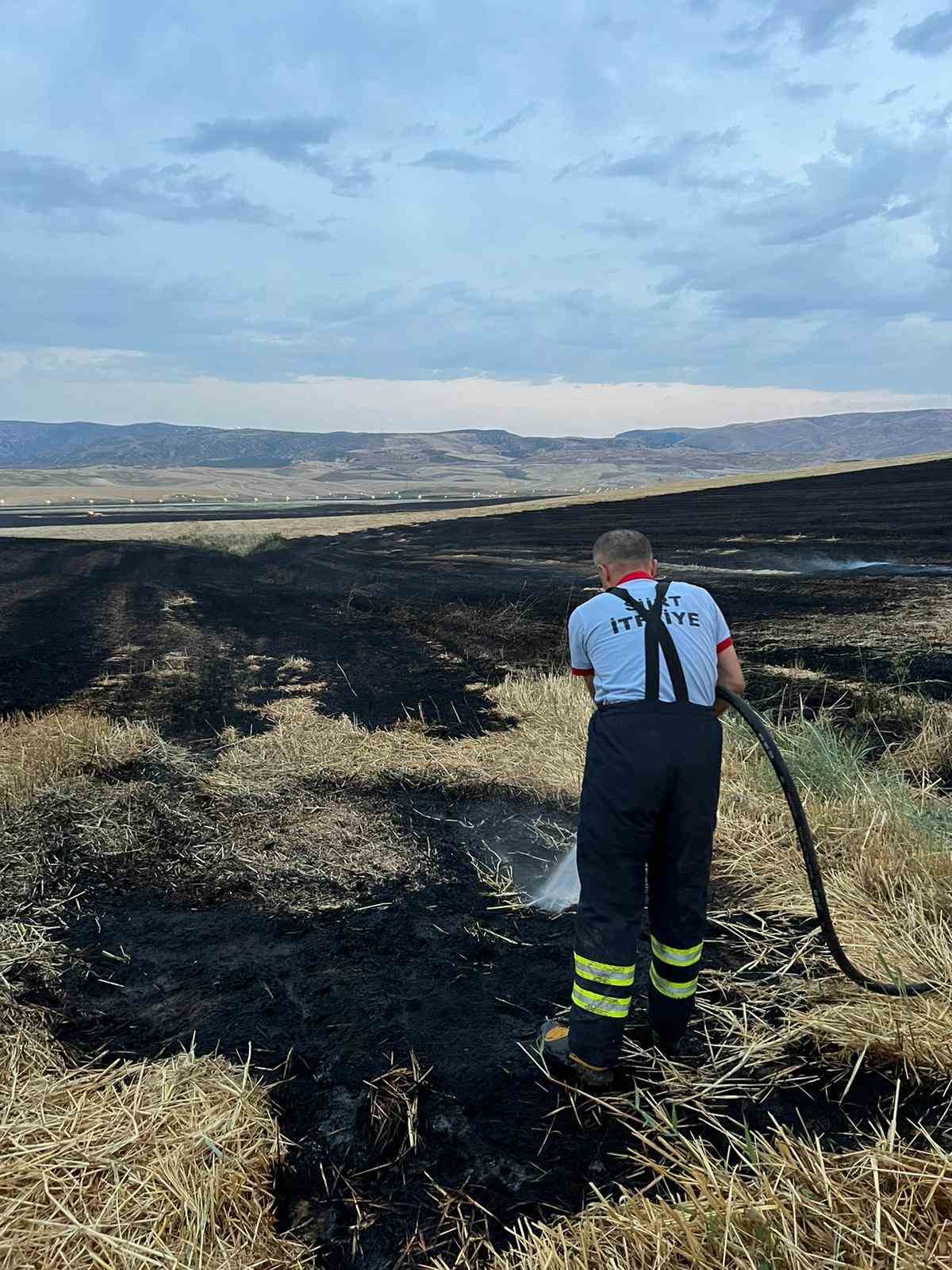 Siirt’teki anız yangınları kontrol altına alındı
