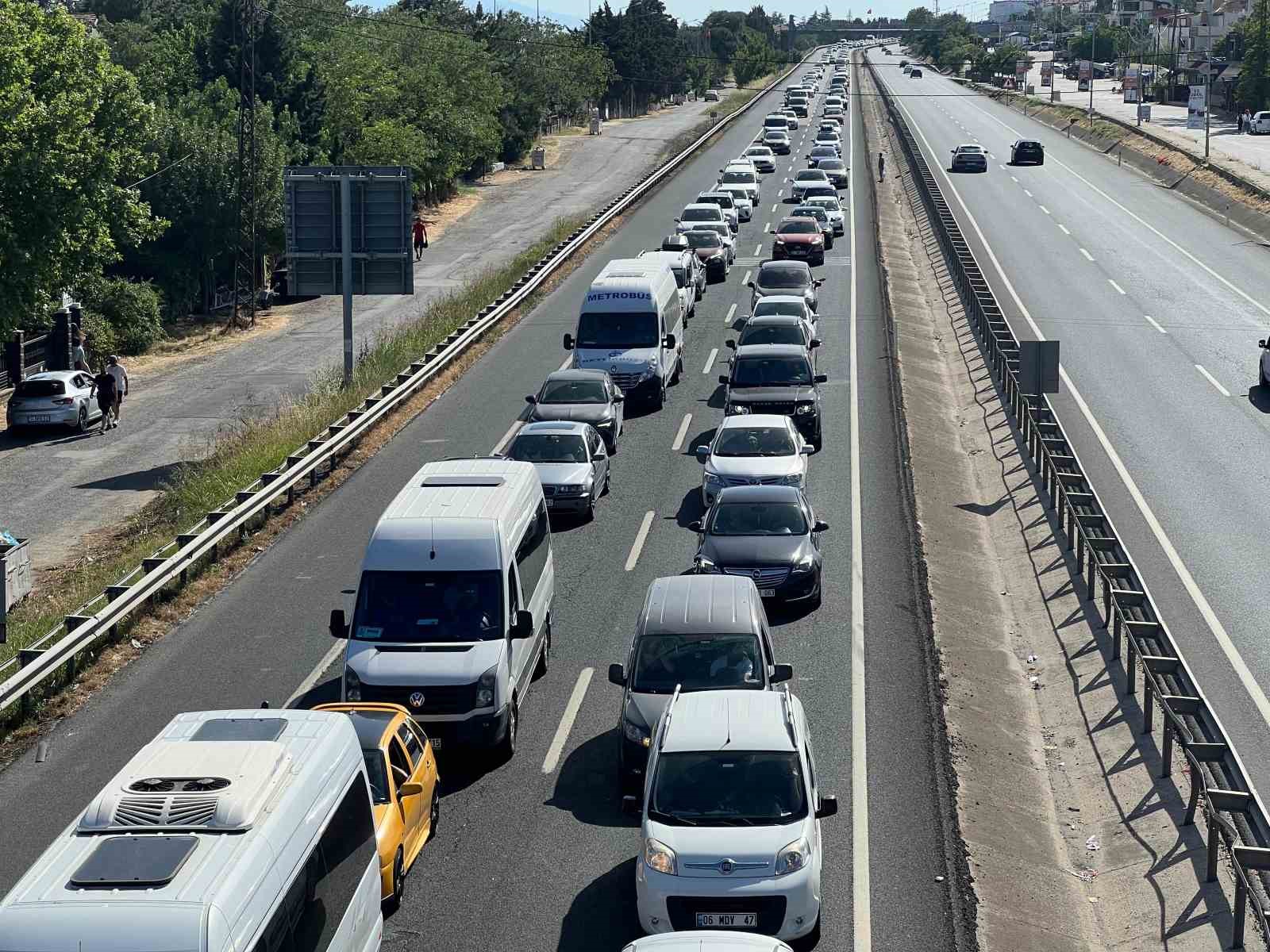 Tekirdağ’da dönüş yoğunluğu devam ediyor
