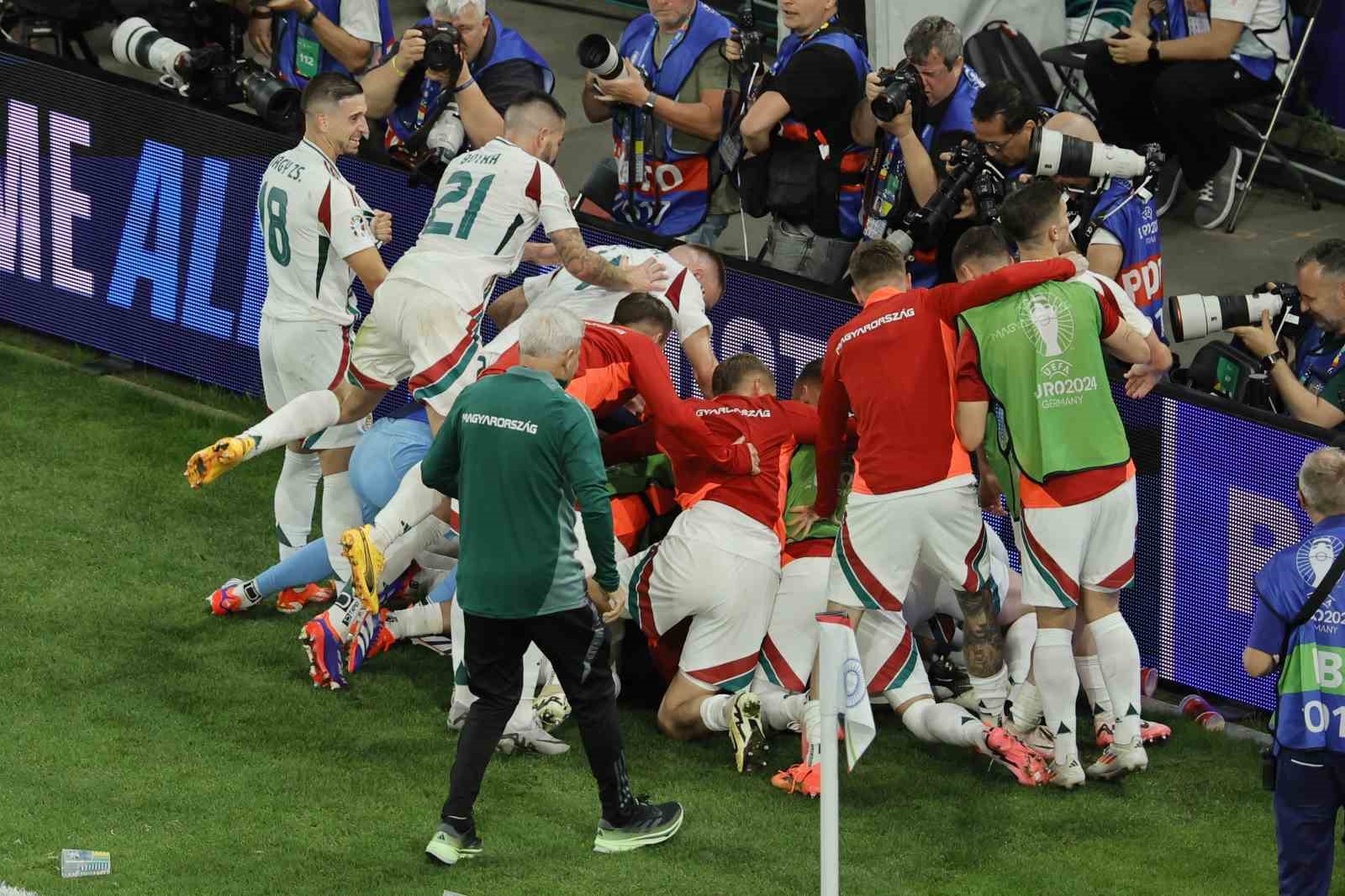 EURO 2024: İskoçya: 0 - Macaristan: 1
