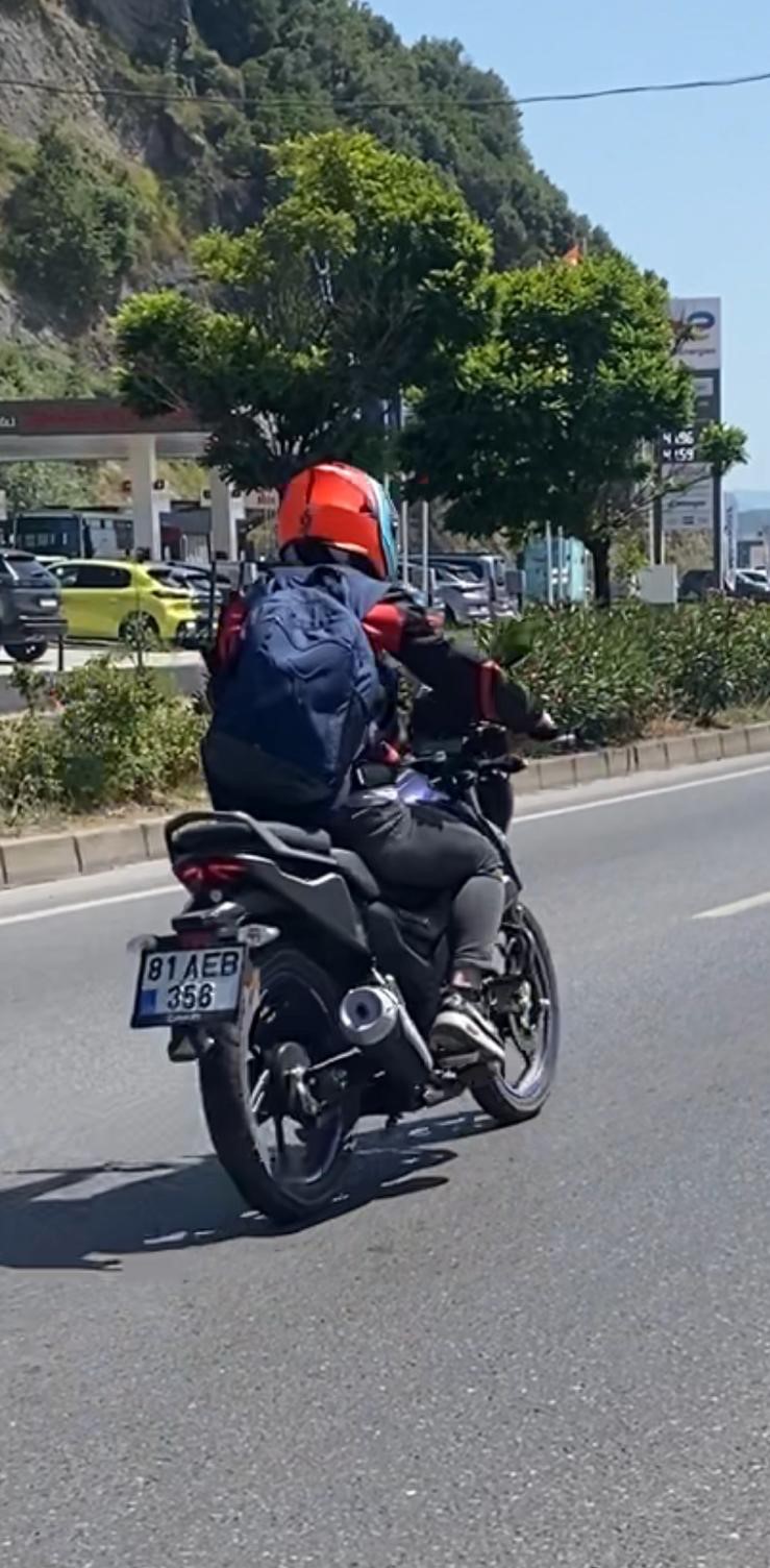 Hız yapan motosikletin plakasının başka araca ait olduğu ortaya çıktı
