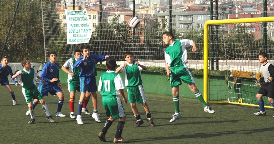 Nilüfer Belediyesi’nin yaz spor okulları başladı
