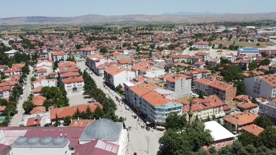 Afyonkarahisar’ın o ilçesinde termometreler 38 dereceleri gördü
