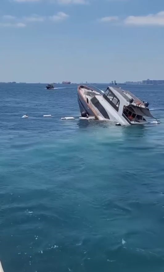 Fatih açıklarında su alan tekne battı: 8 kişi kurtarıldı
