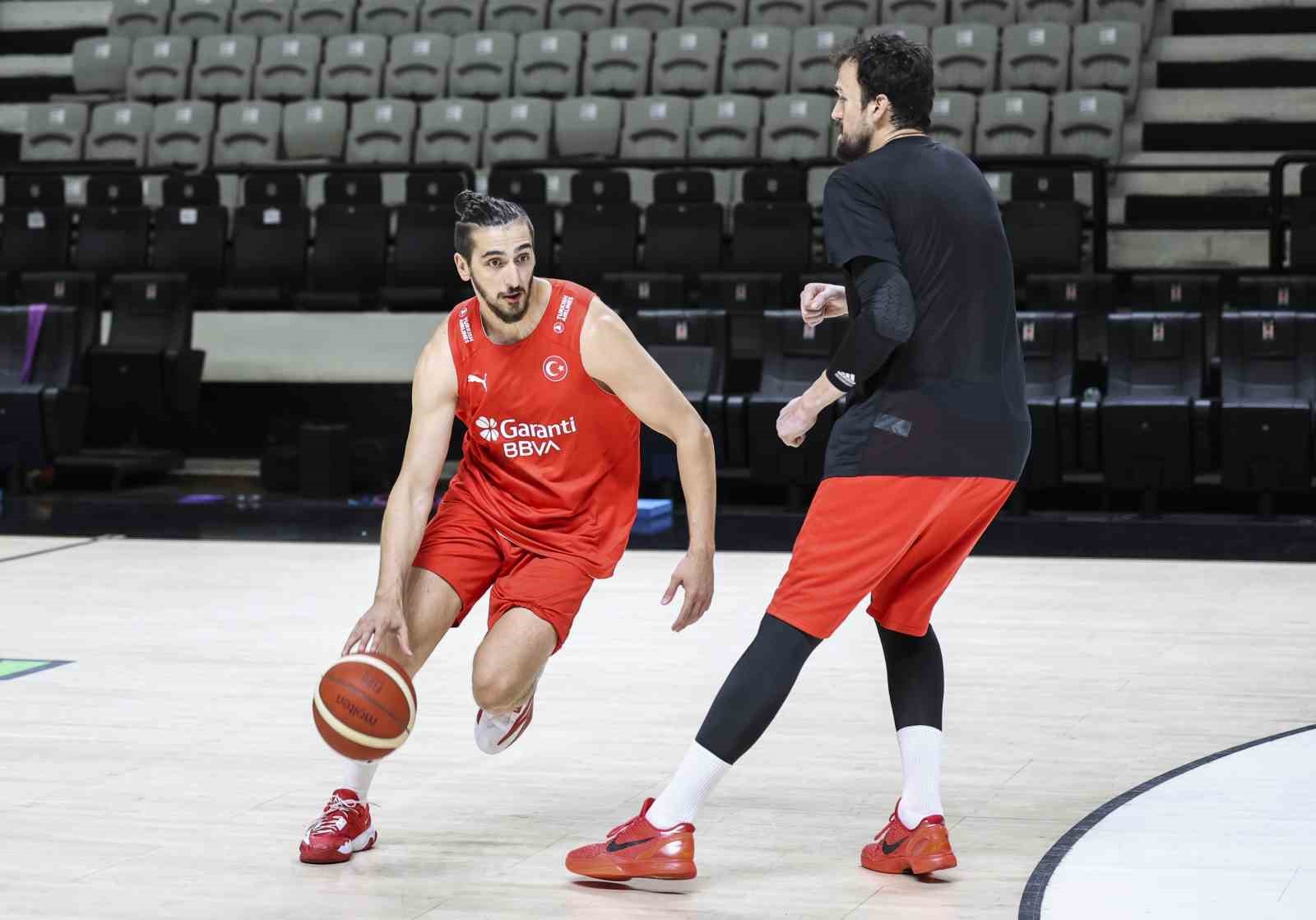 A Milli Erkek Basketbol Takımı’nın İstanbul kampı başladı
