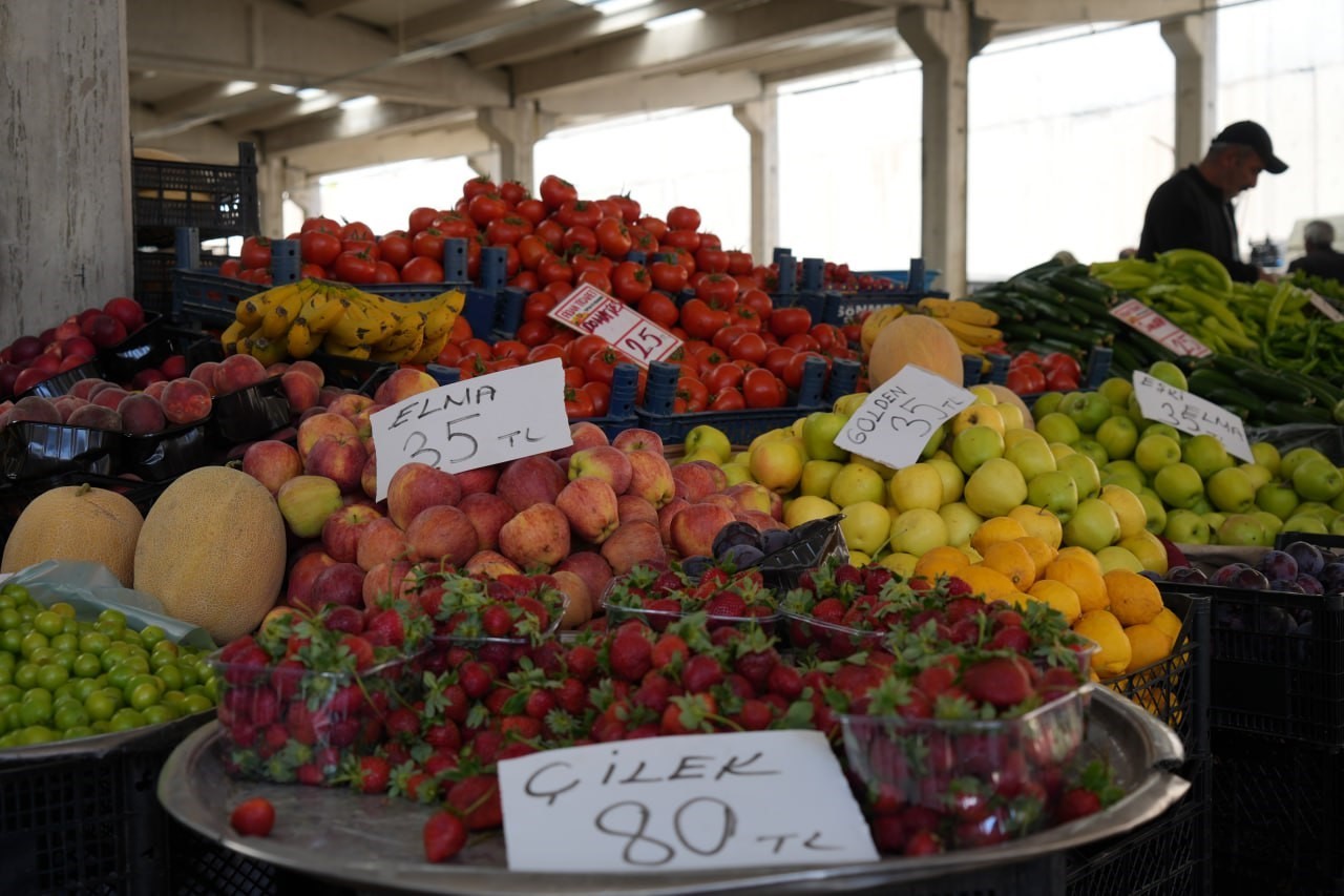 Çayın limonsuz içilmediği Bayburt’ta pazarın zam şampiyonu limon oldu
