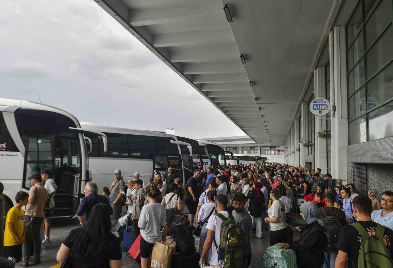 AŞTİ’de Kurban Bayramı yoğunluğu: 1 milyon 139 bin yolcu
