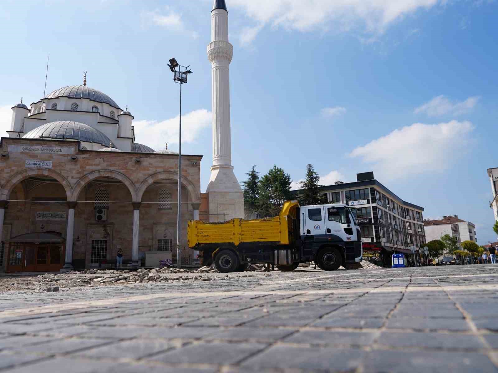 Kent meydanı projesinde yeni aşama
