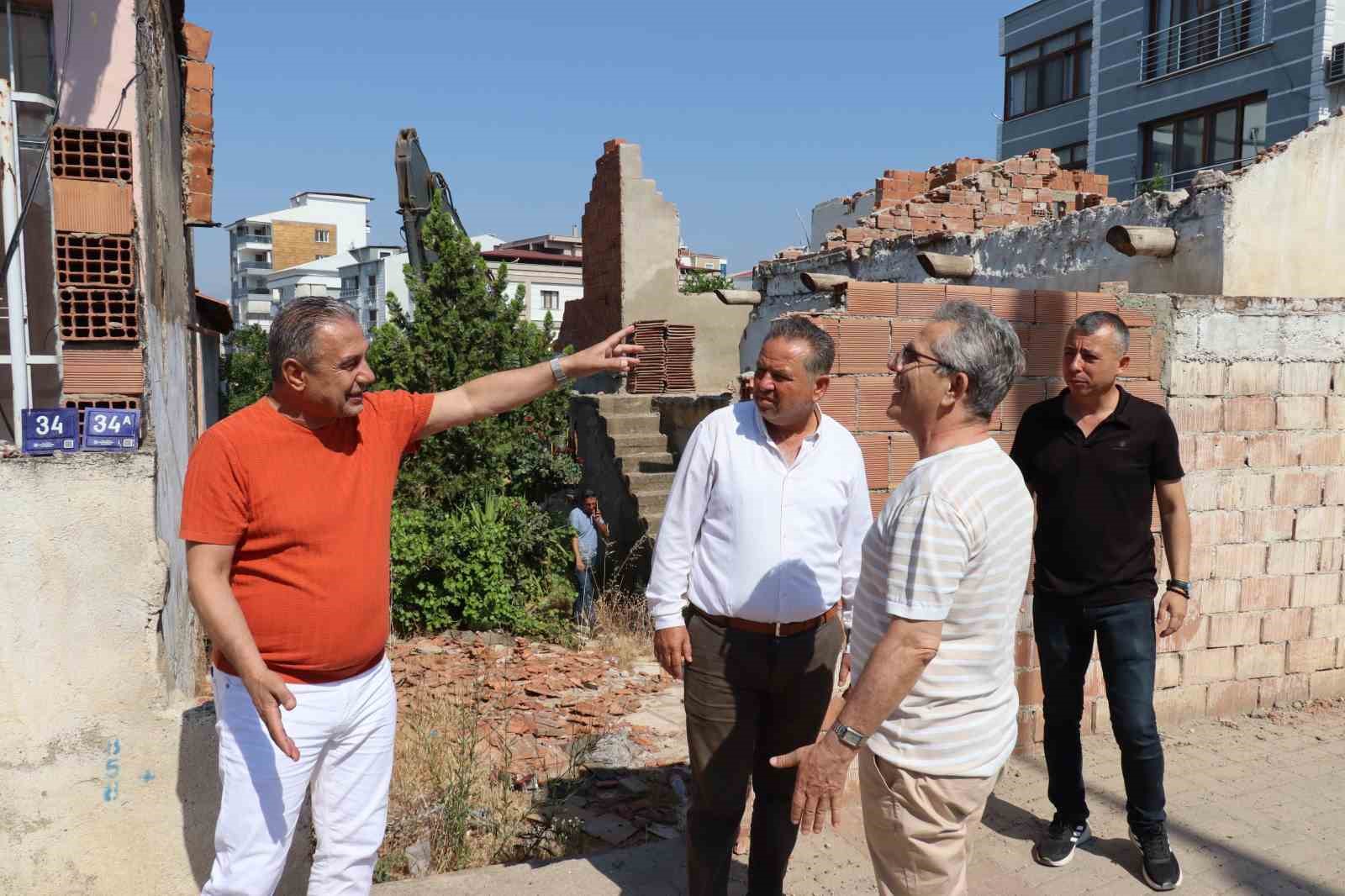 Başkan Tetik mesaisine ekipleri denetleyerek başladı
