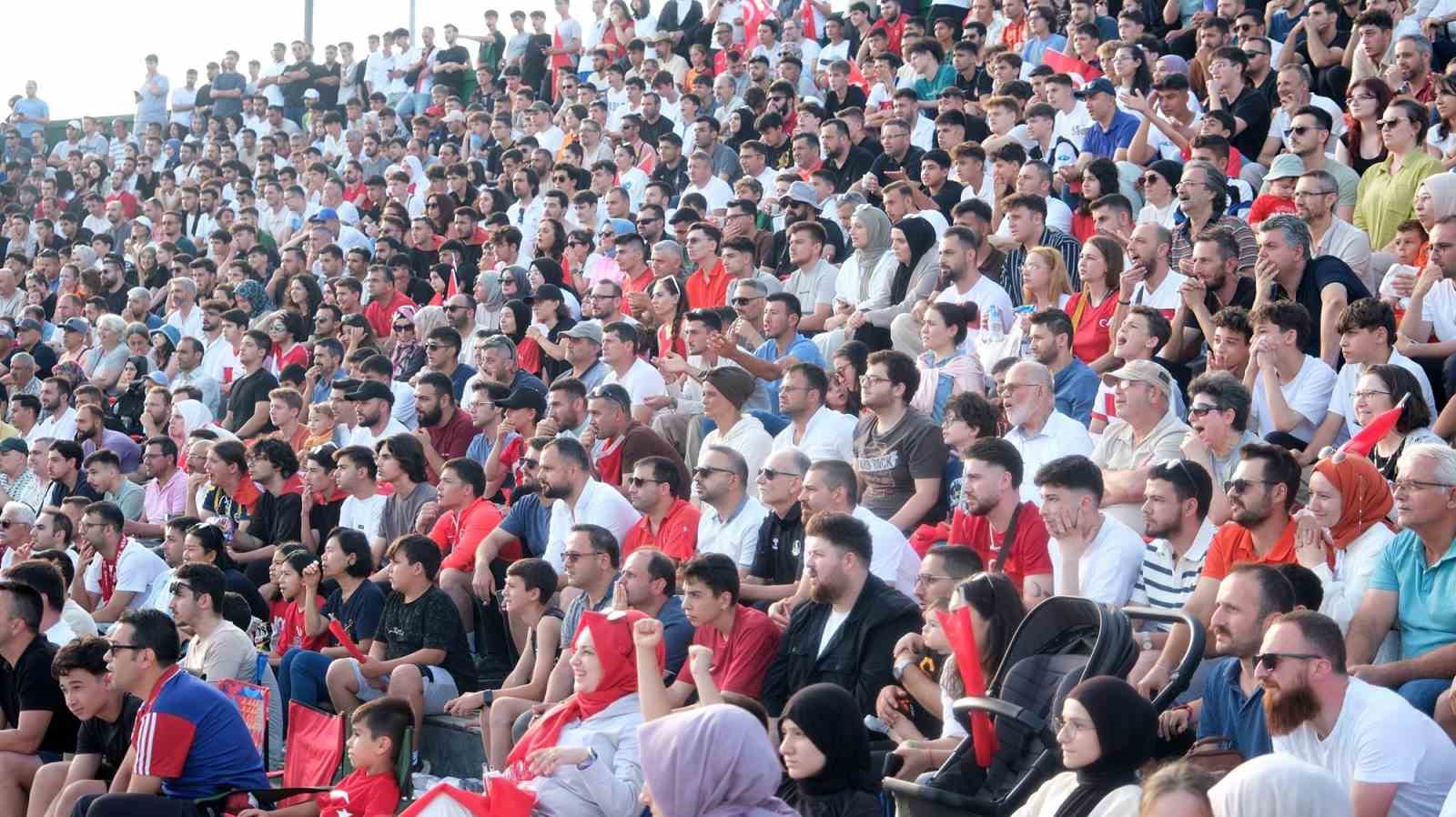 Sakarya, Milli Takım için Millet Bahçesi’nde tek yürek olacak
