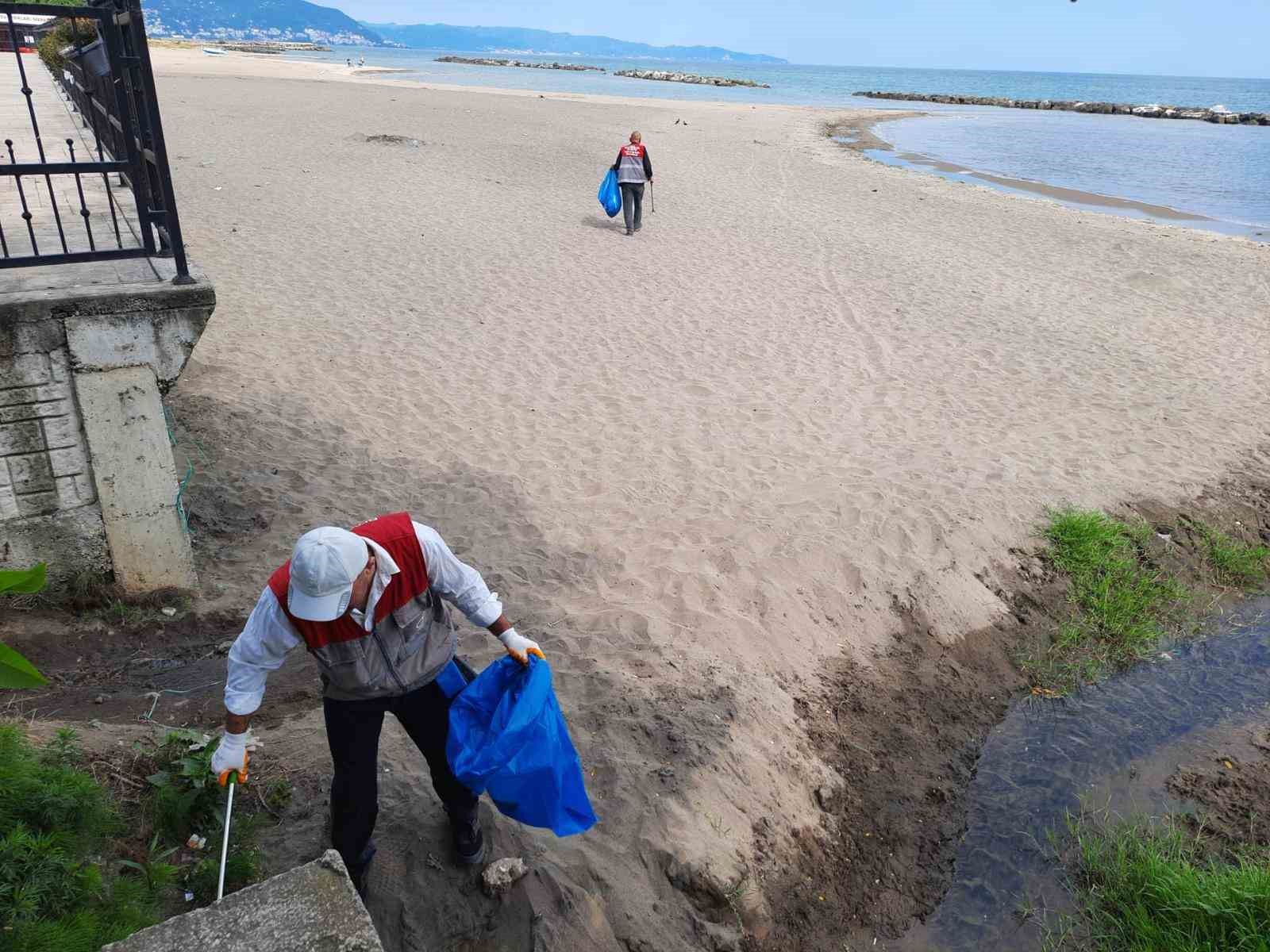 Ordu’da sahil ve plajlarda temizlik çalışmaları sürüyor
