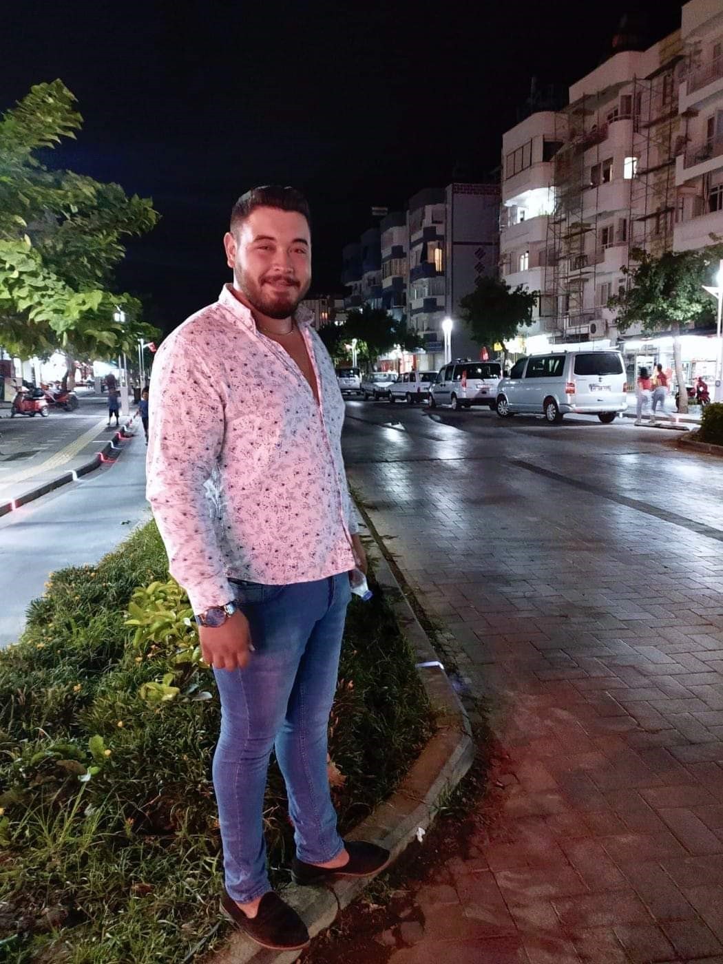 Manisa’da otomobil tarlaya uçtu: 1 ölü
