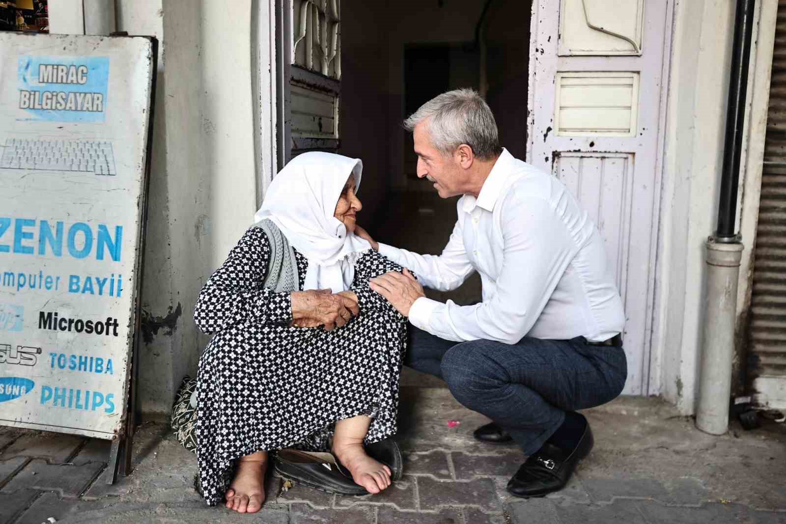 Tahmazoğlu vatandaş ve esnaf ile iç içe
