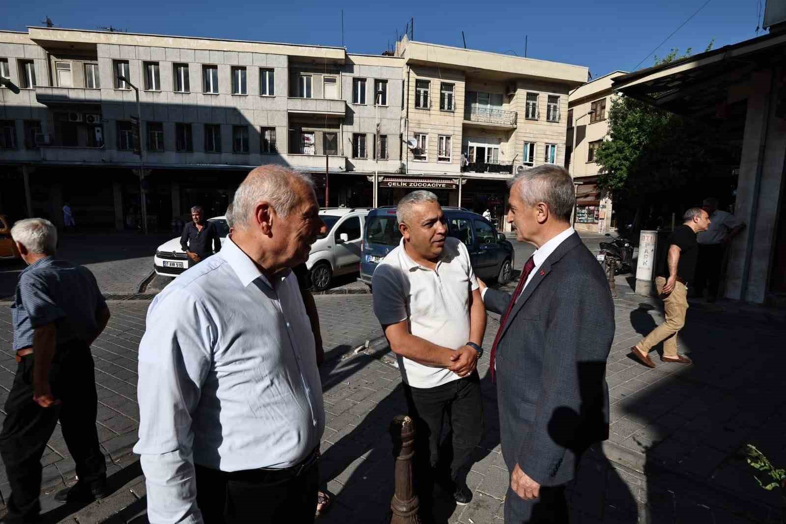 Tahmazoğlu vatandaş ve esnaf ile iç içe
