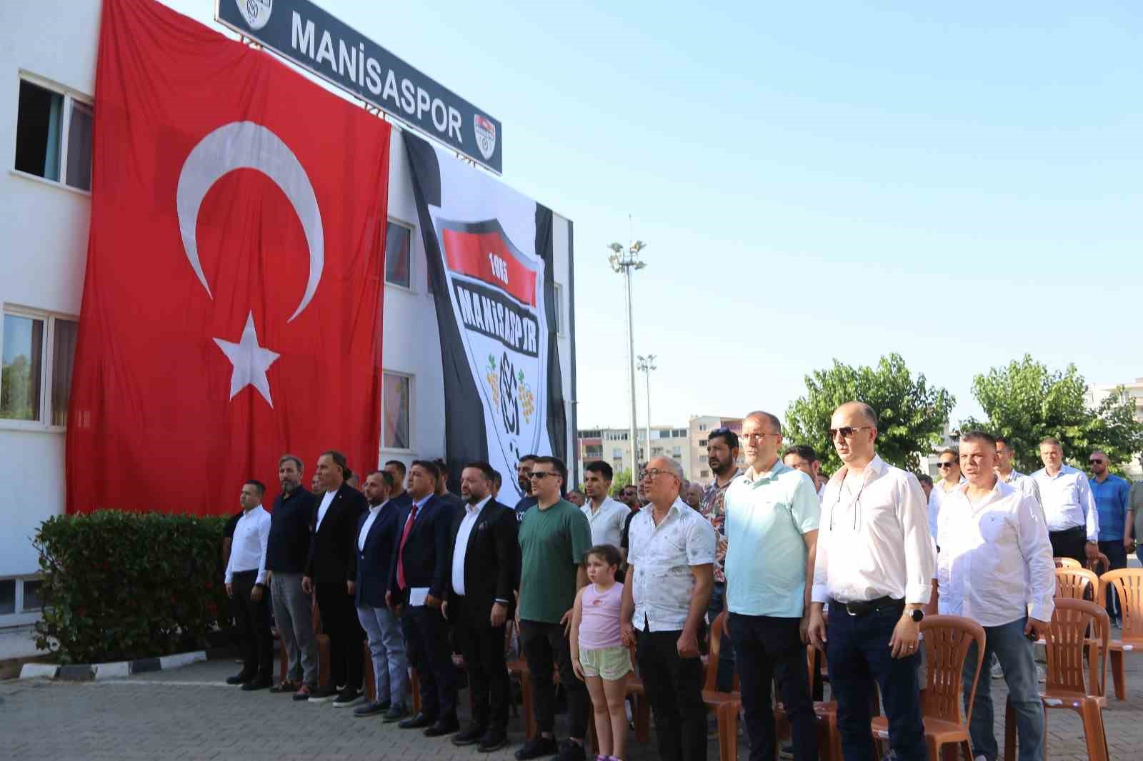 Manisaspor’un yeni Başkanı Gencay Esendağ oldu
