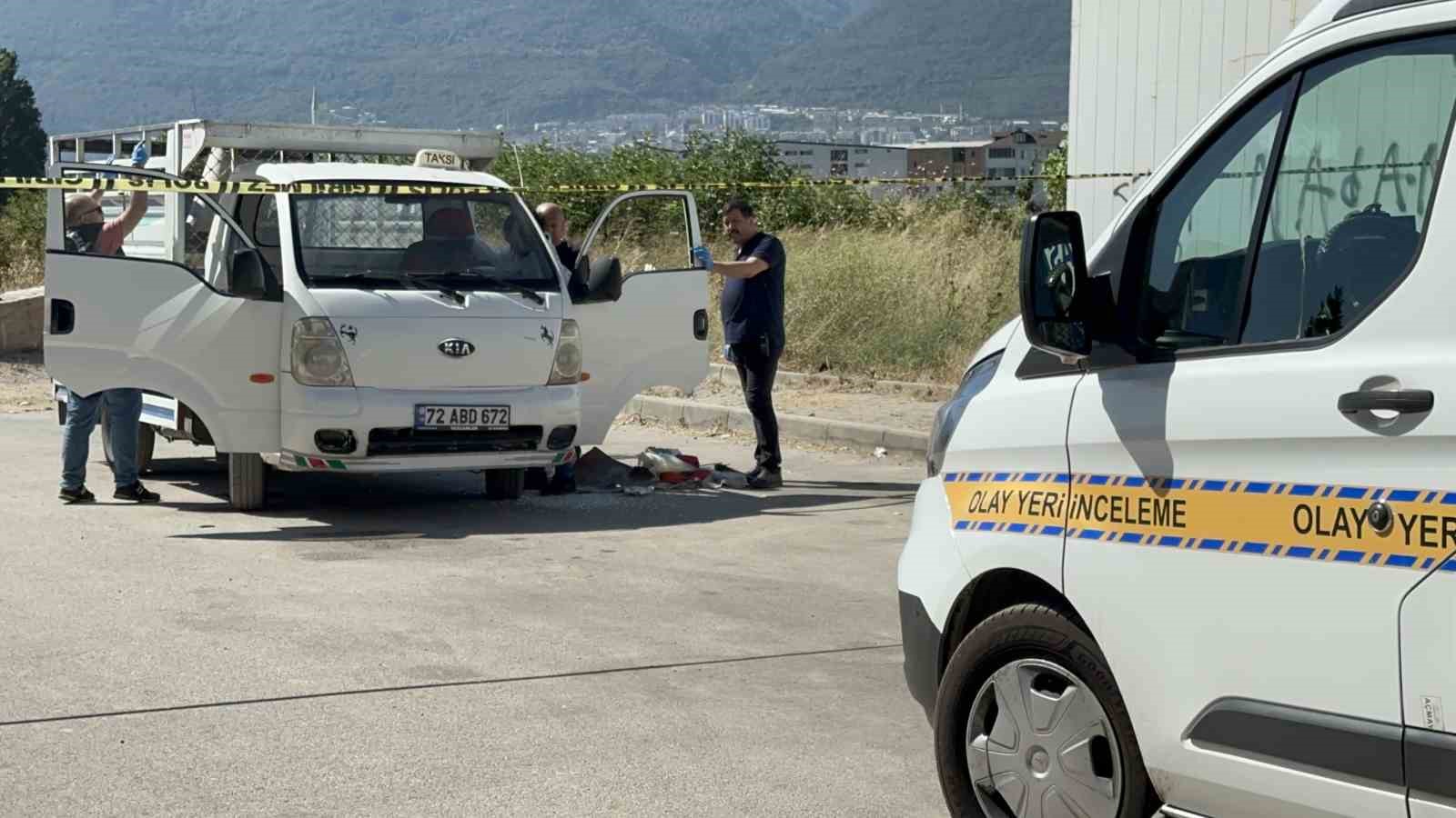 Bursa’da para yüzünden husumetli olduğu kişiyi vurdu
