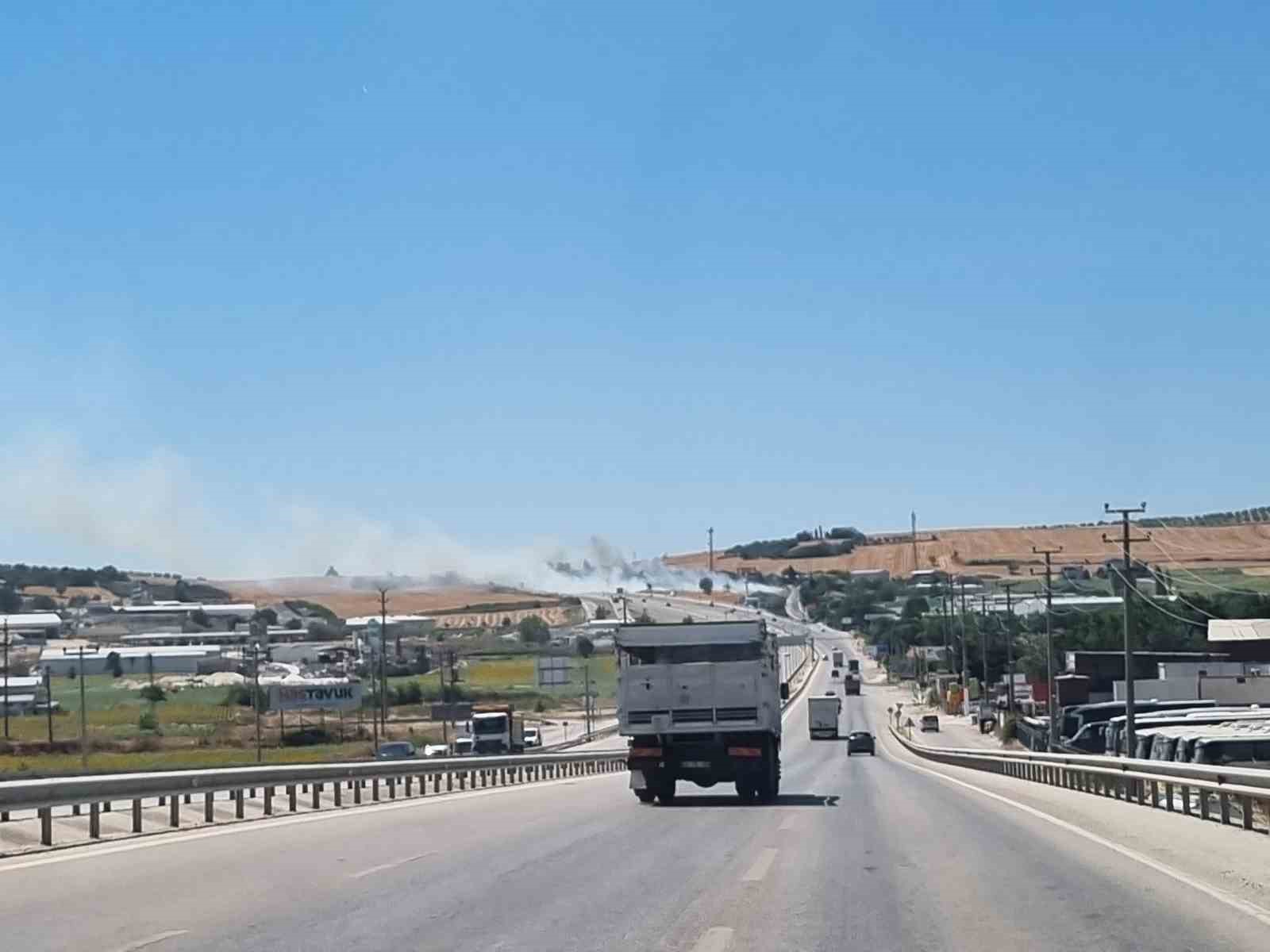 Bursa’da örtü yangını
