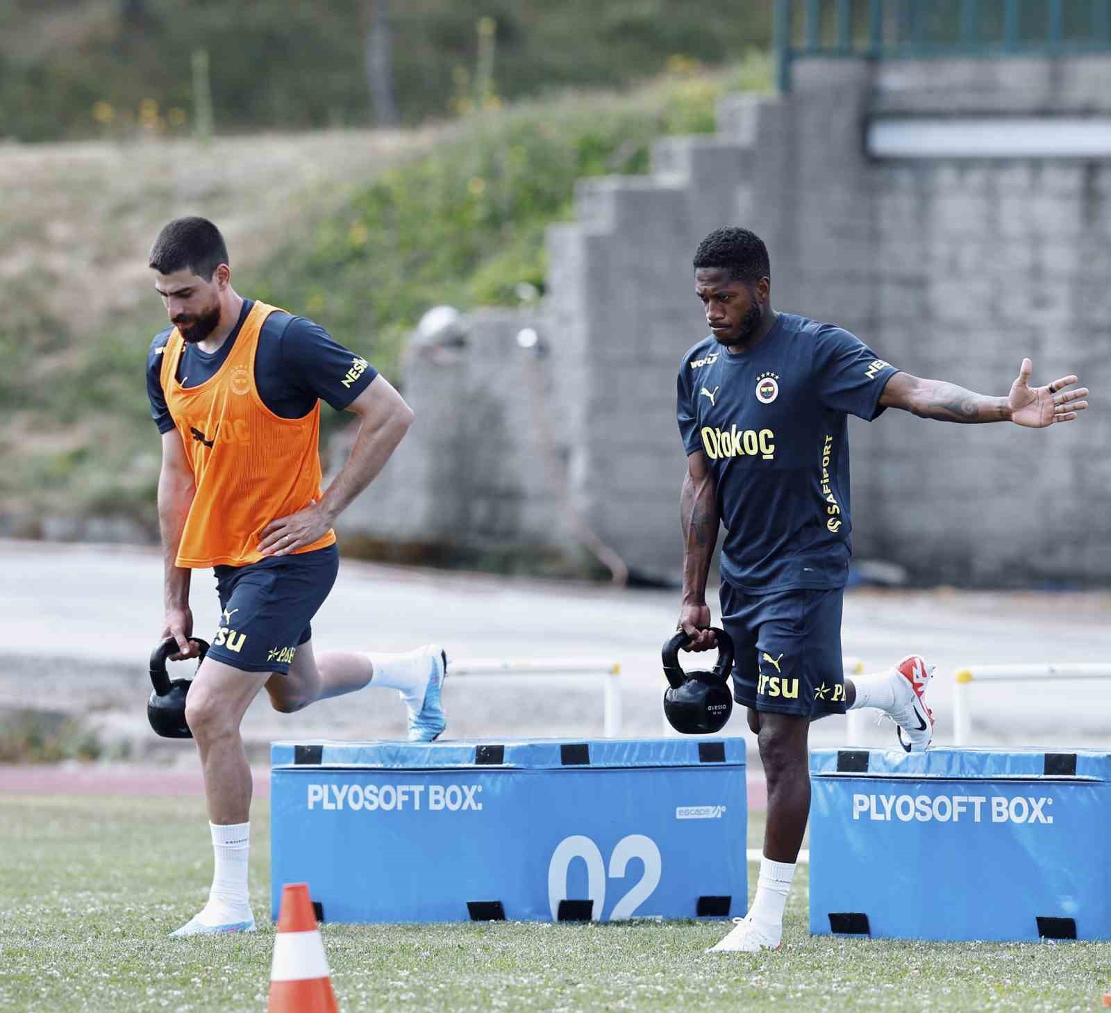 Fenerbahçe, yeni sezon hazırlıklarını sürdürdü
