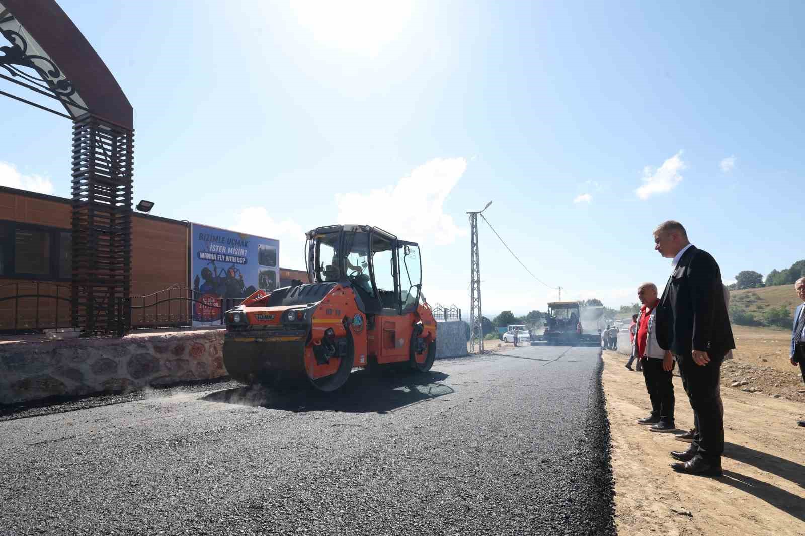 Serdivan Kırantepe yolu asfalt çalışmaları başladı
