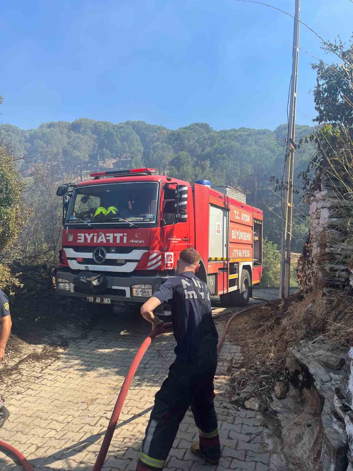 Aydın İtfaiyesi 48 saatte 81 yangına müdahale etti
