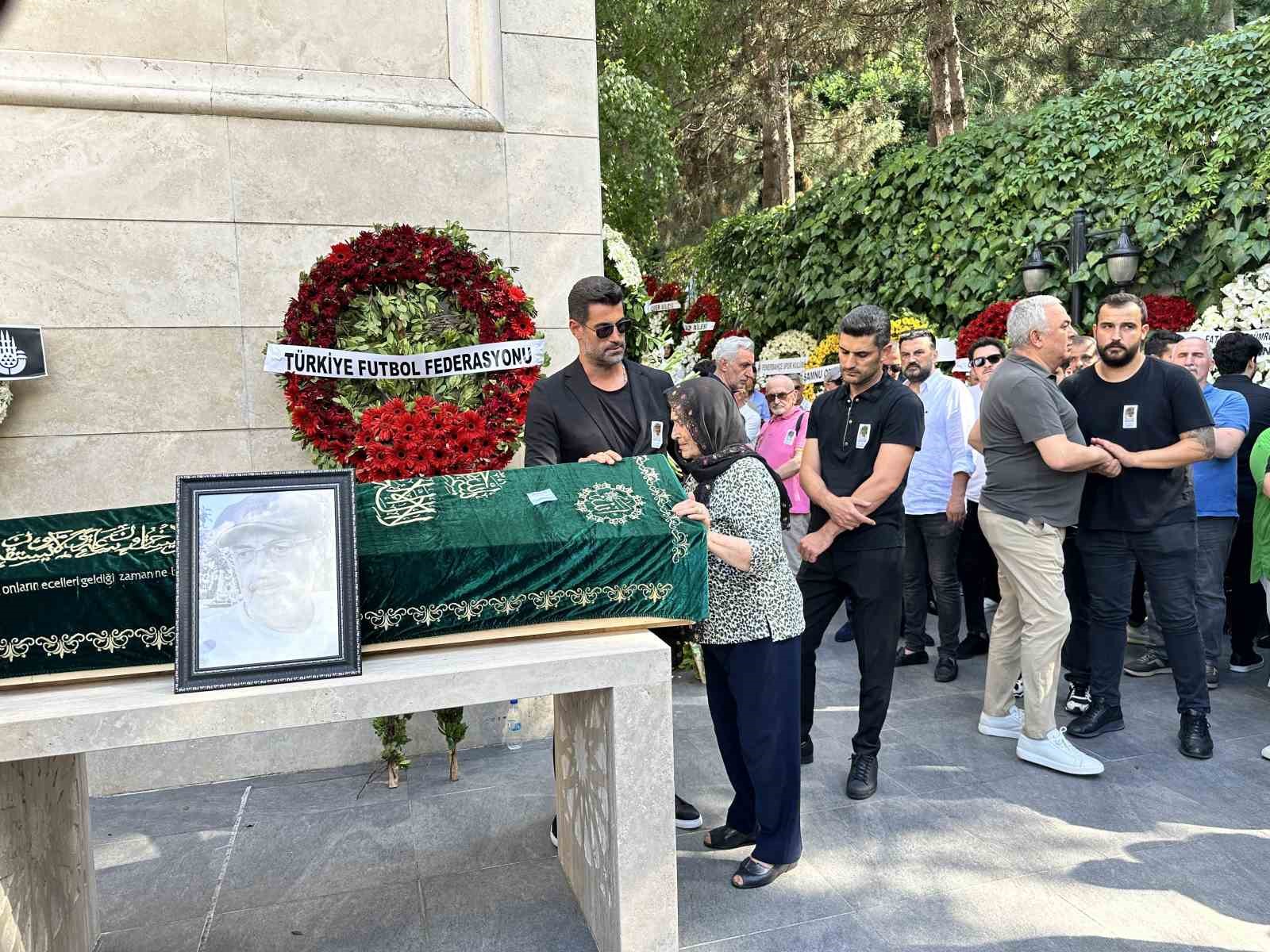 Volkan Demirel’in babası son yolculuğuna uğurlandı
