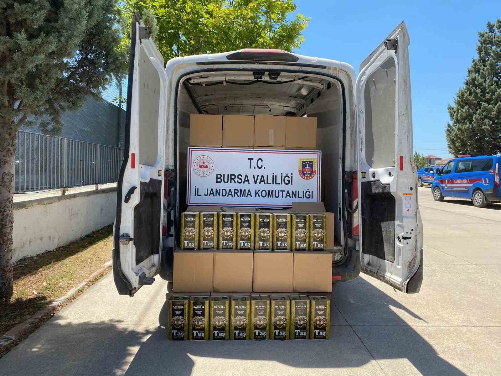 Bursa’da 3 bin litre sahte zeytinyağı ele geçirildi
