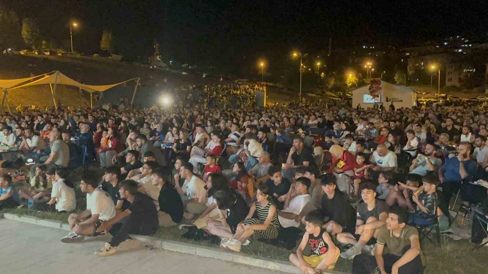 Yeşil Vadi’de milli maç heyecanı
