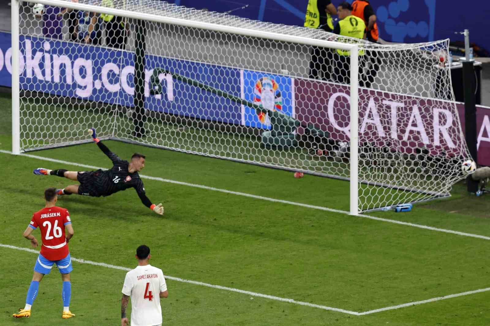 EURO 2024: Çekya: 1 - Türkiye: 2 (Maç sonucu)
