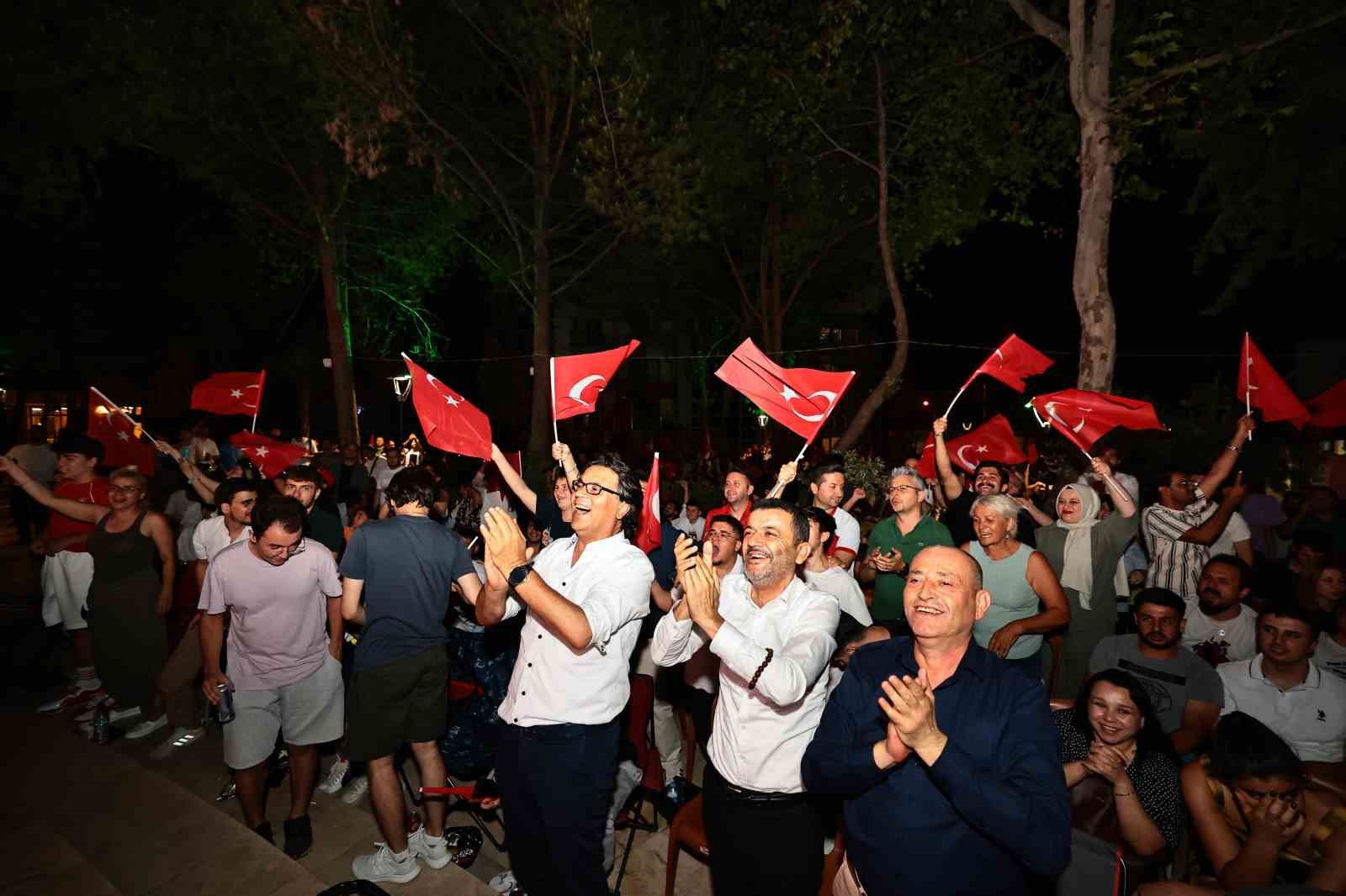 Denizli, EURO 2024 coşkusunu Büyükşehir ile yaşadı
