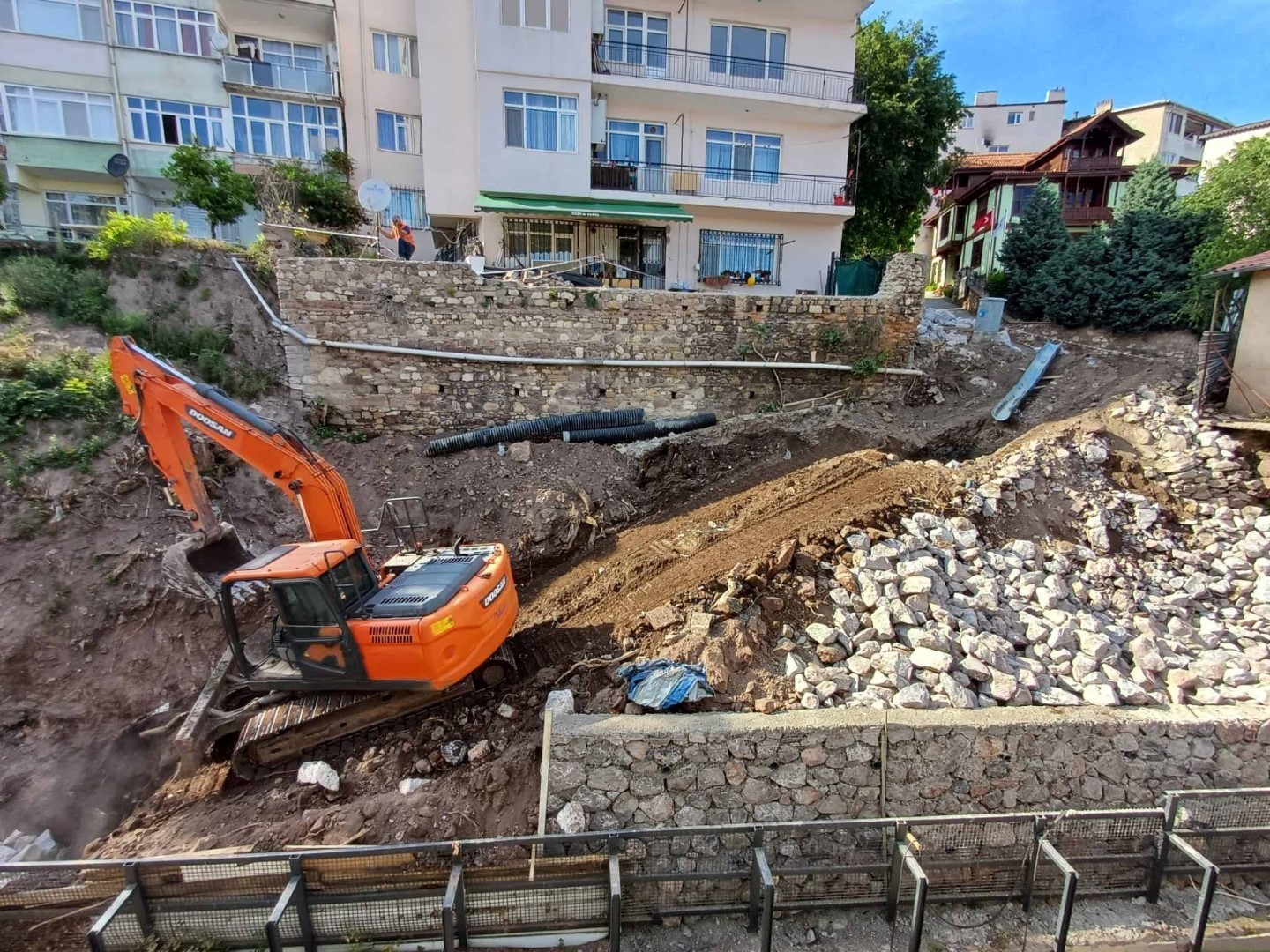 Büyük gürültüyle çökmüştü, yenilendi
