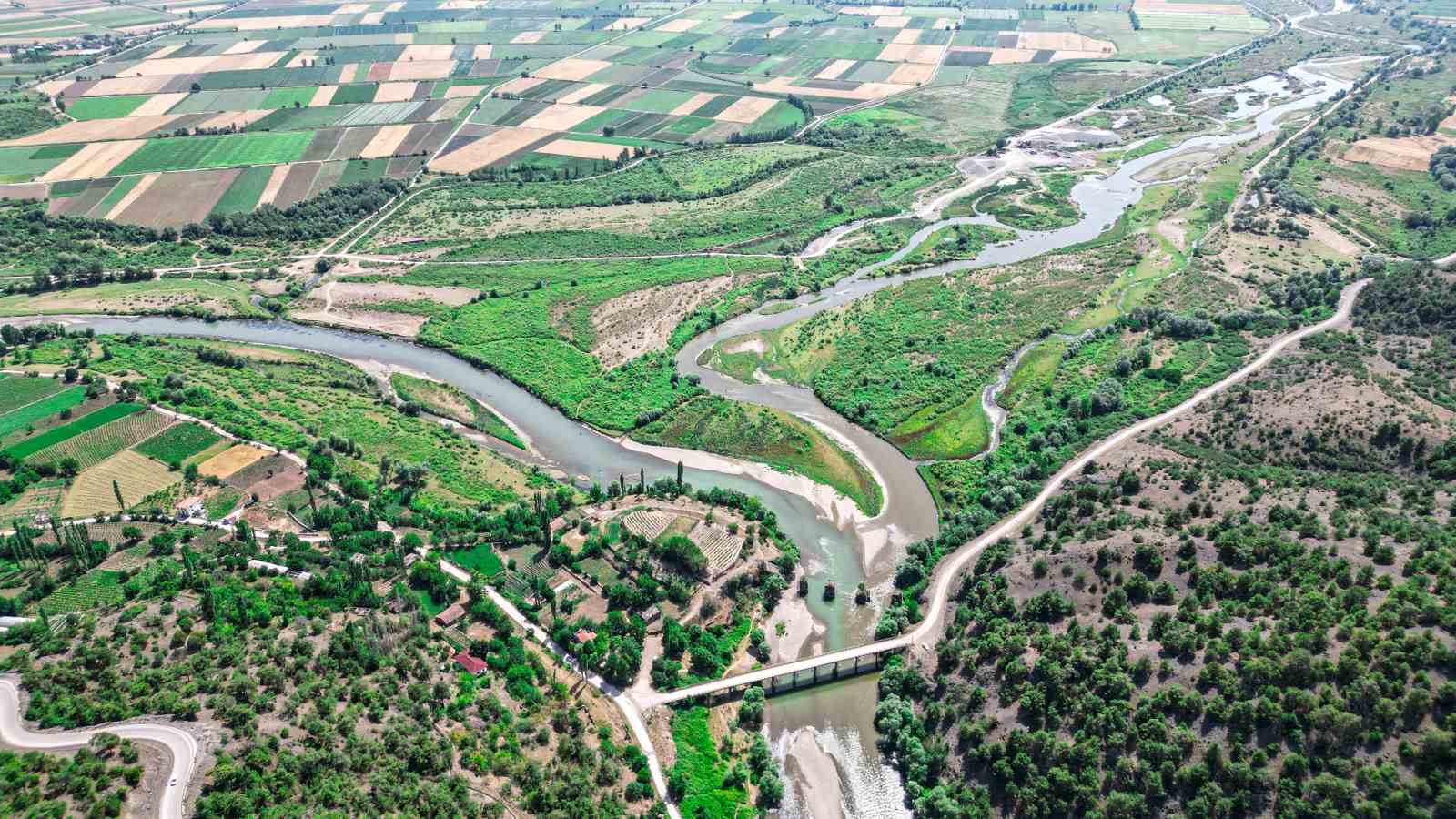 Çaldıran zaferinin tanığı Boğazkesen Köprüsü turizme kazandırılmayı bekliyor
