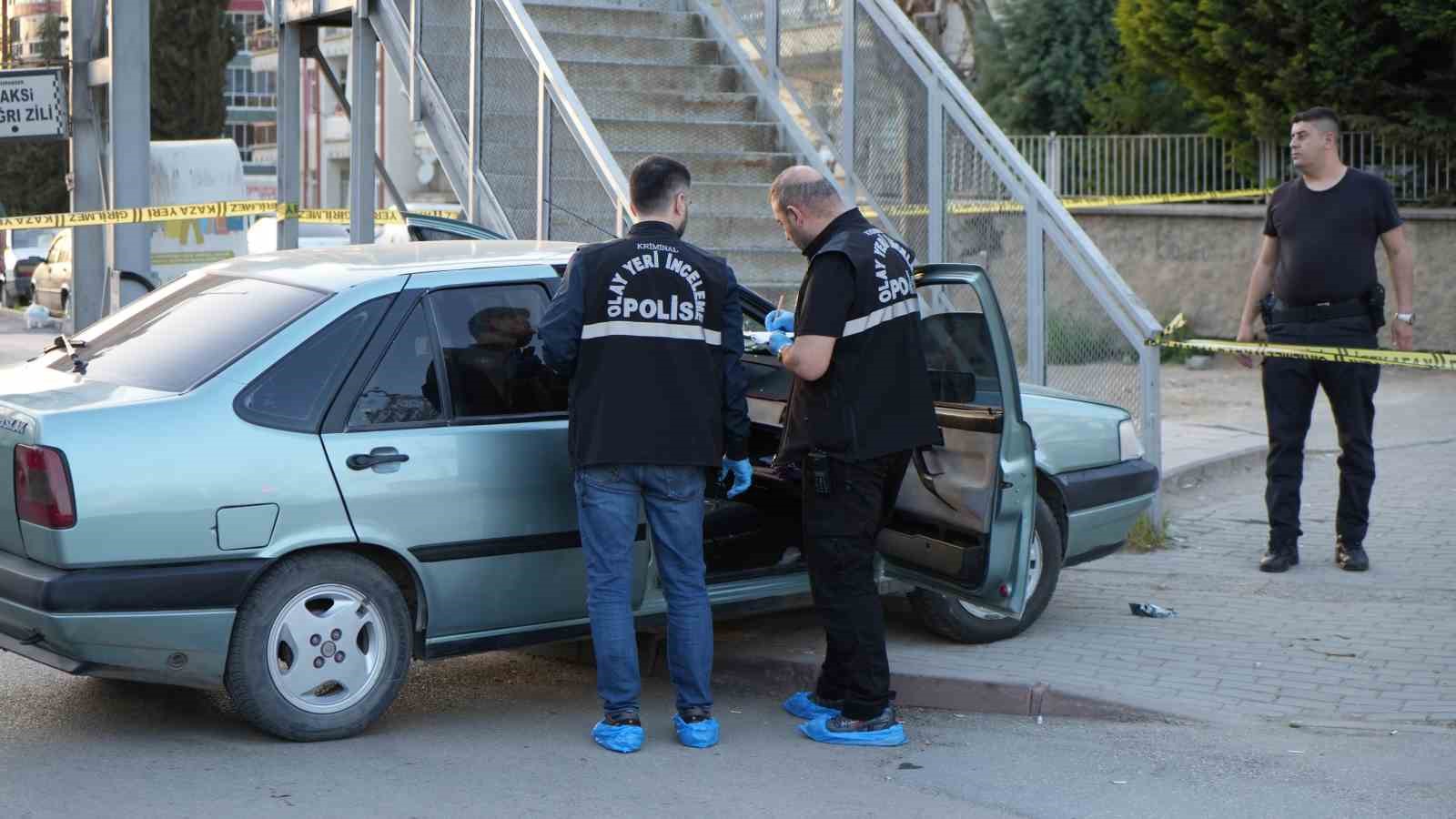 Yasak aşk yaşadığı sevgilisini maket bıçağıyla öldüren sanık: 