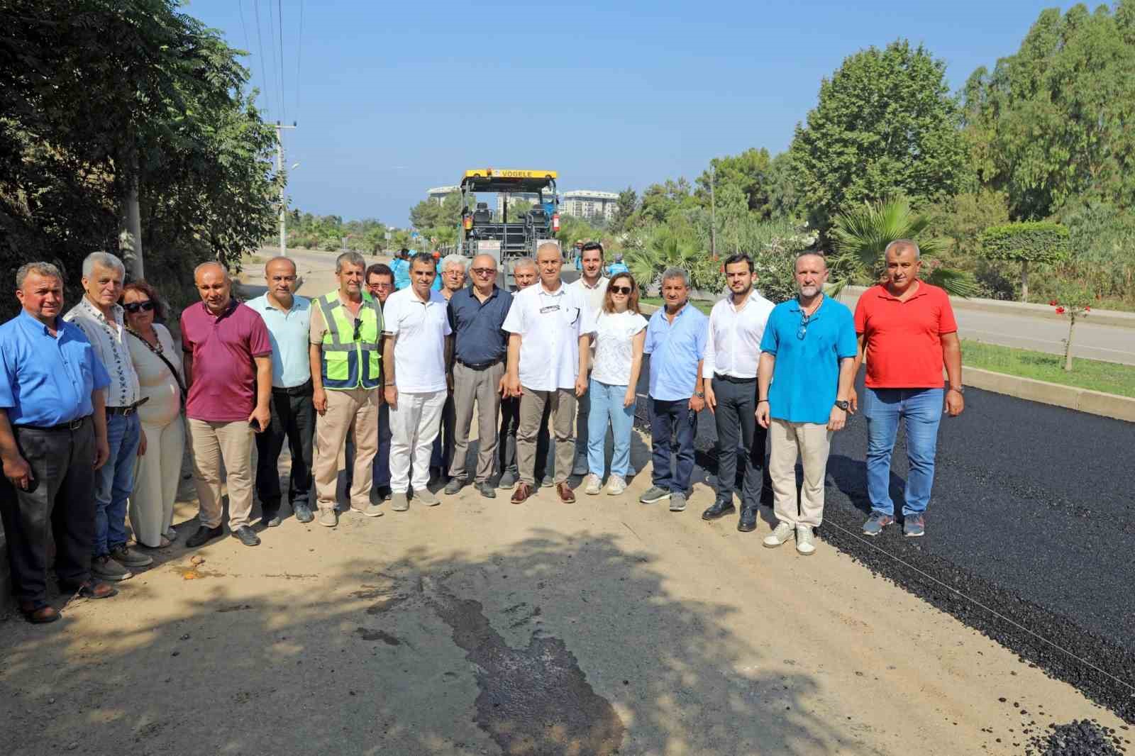 Demirtaş’ta 15 mahallenin kullandığı yol asfaltlanıyor
