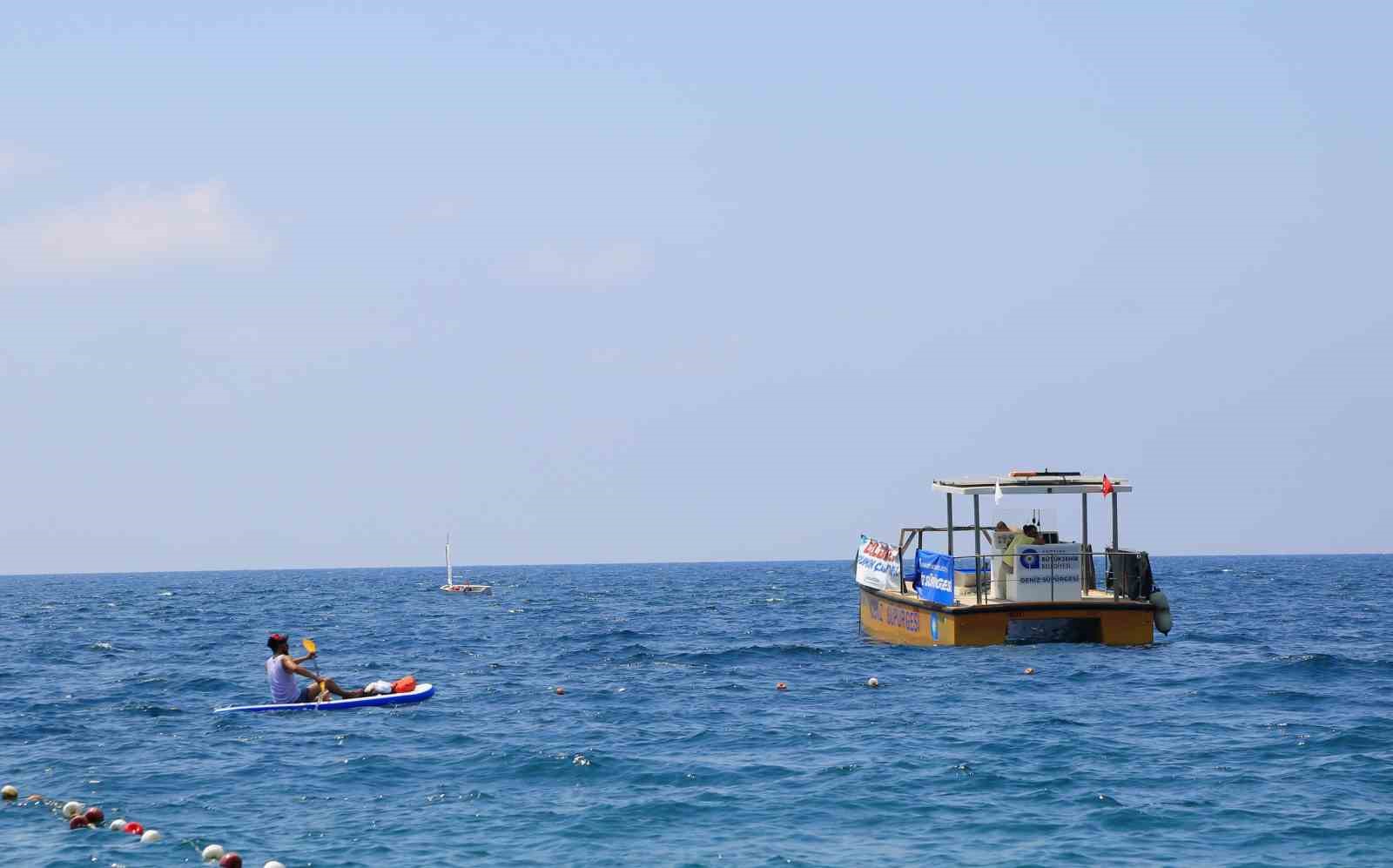 Dünyaca ünlü sahilden günlük 60 ton atık toplanıyor
